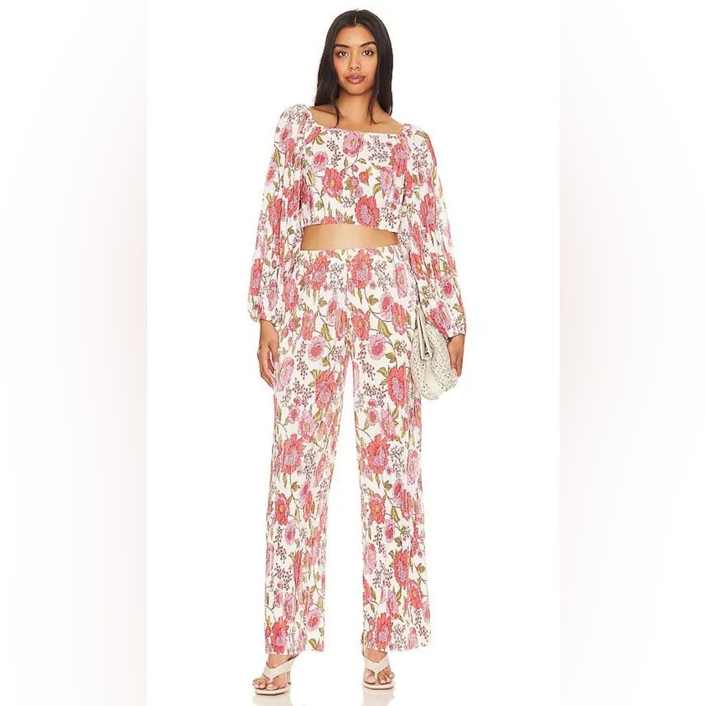 Steve Madden Floral Set (Top & Pants)